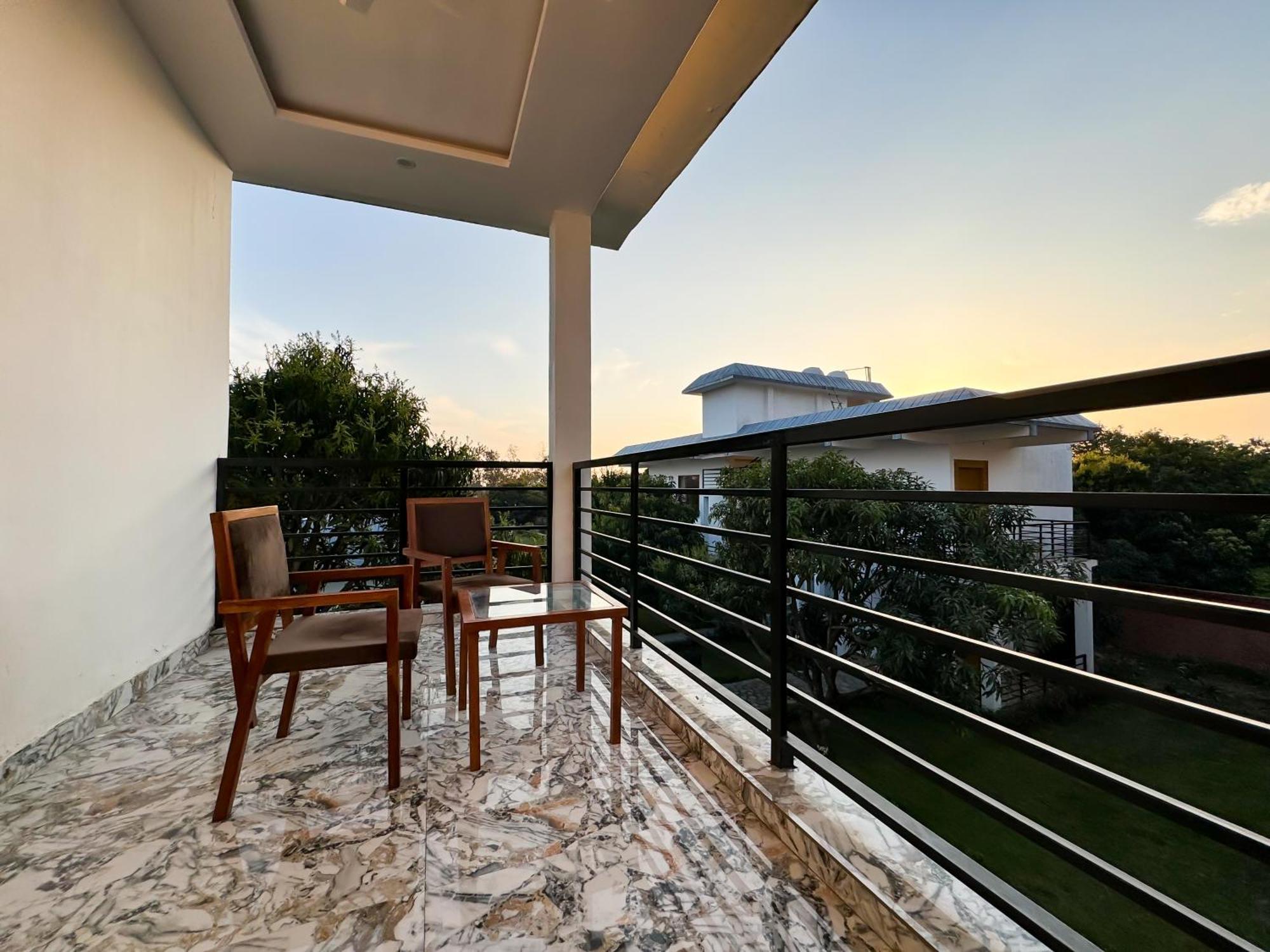 The White Oak Corbett Spa & Resort Ramnagar  Esterno foto