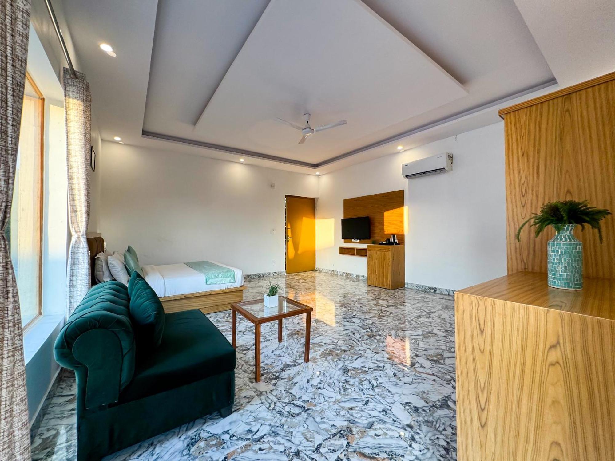 The White Oak Corbett Spa & Resort Ramnagar  Esterno foto