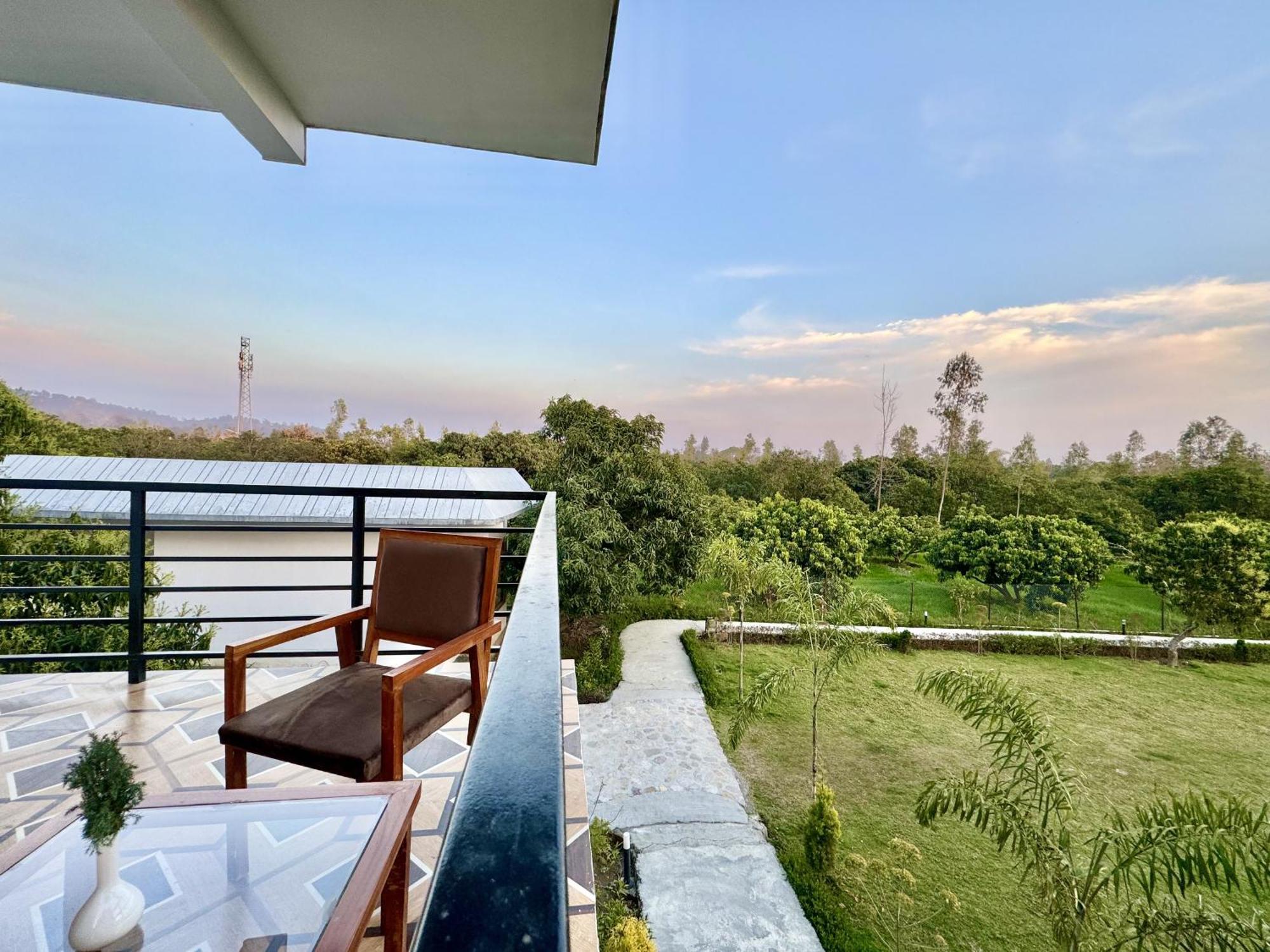 The White Oak Corbett Spa & Resort Ramnagar  Esterno foto
